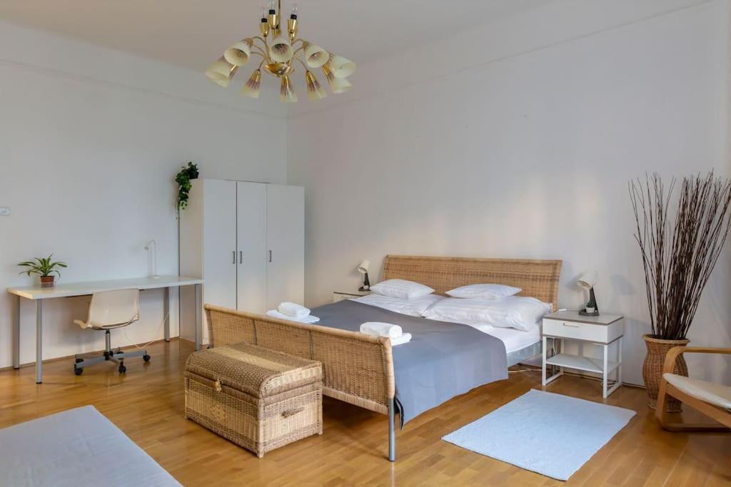 B333 Apartment - In The Heart Of The City Будапеща Екстериор снимка